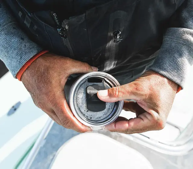 Yeti Rambler Tumbler 20 Black 591ml Stor isolerad drickskopp med drickslock 