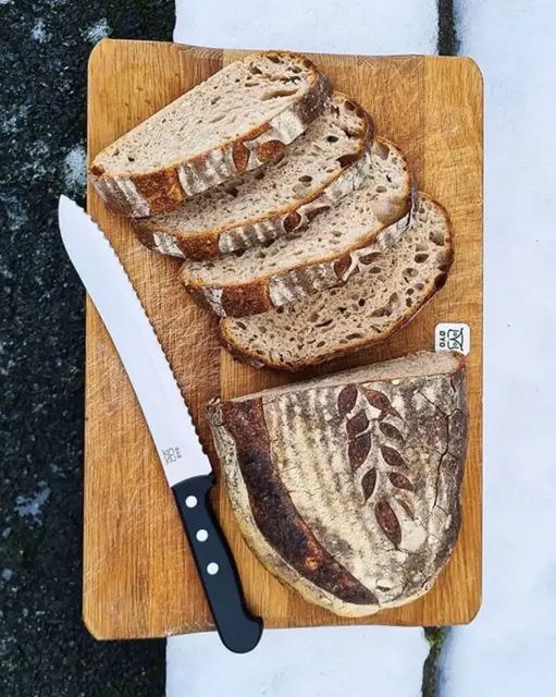 Øyo POM brødkniv Sort skaft, 21cm 